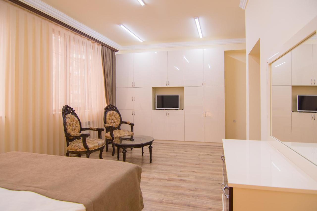 Tatev Hotel And Tours 예레반 외부 사진